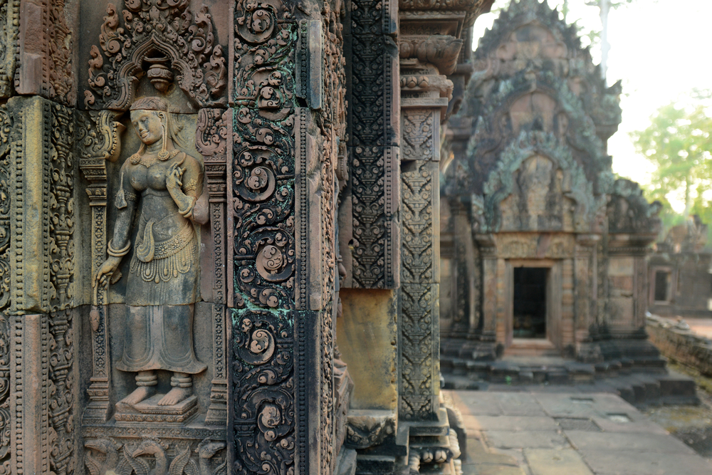 things to do in Siem reap - ancient Banteay Srei temple