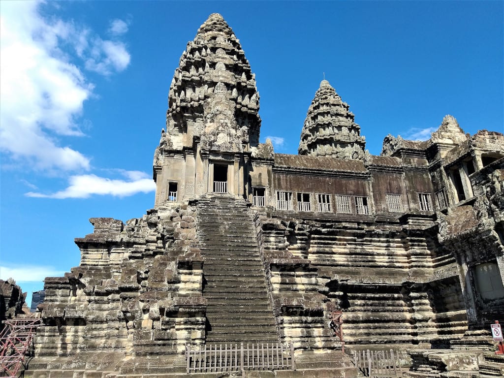 Majestic Angkor Wat devoid of tourists